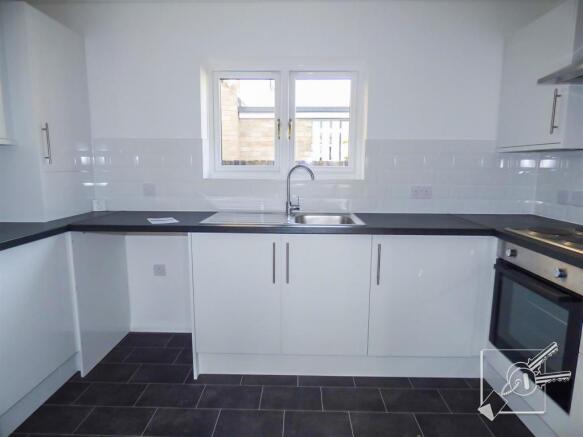 KITCHEN: