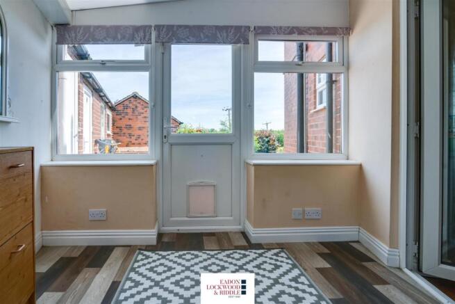 Porch 2.jpg
