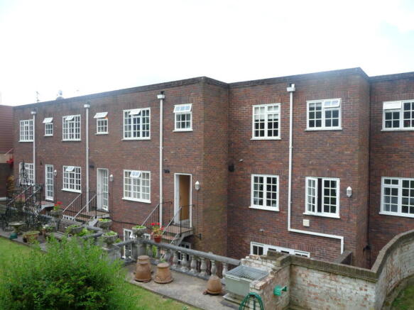 7 Pilgrim House -...