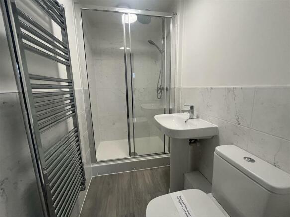 En-suite Bathroom