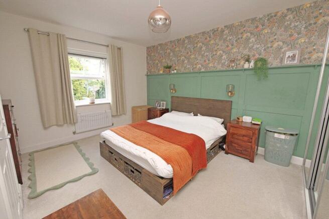 4 bed Detached for sale Image 8