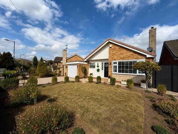 property_front_2.jpg