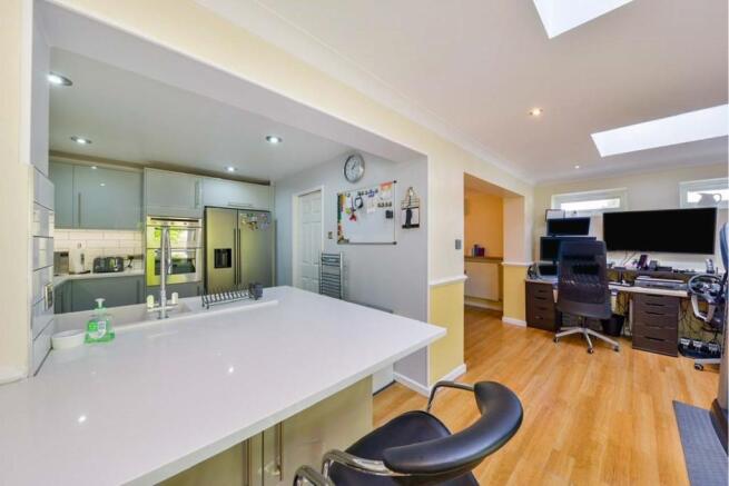 Kitchen/Breakfast