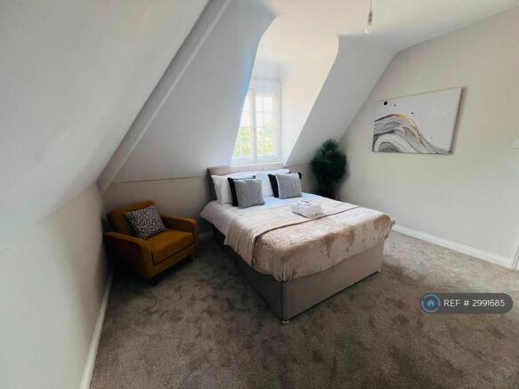 1 bed Flat Share to rent Image 8
