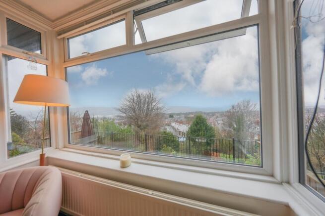Lounge Bay Window