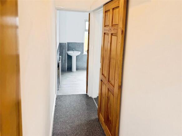 2 bed Terraced for sale Image 7