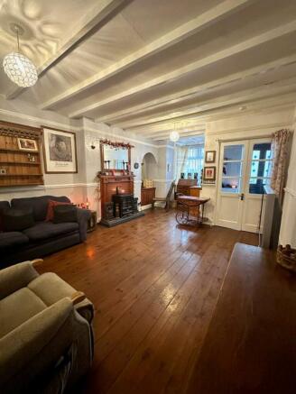 Living Room.jpg
