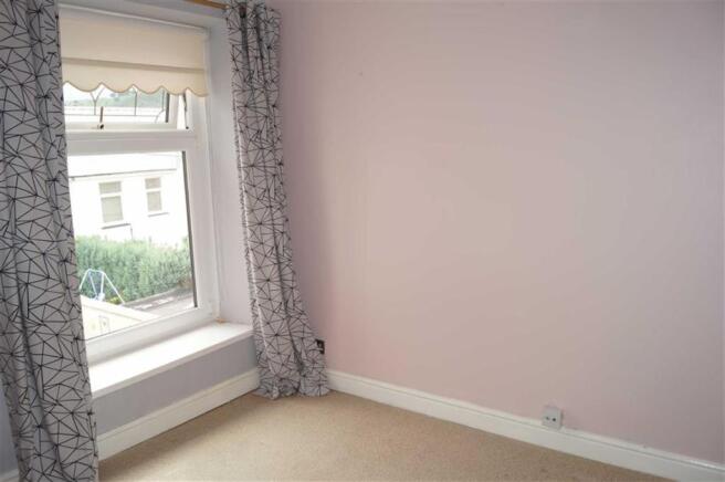 BEDROOM 2 (REAR)