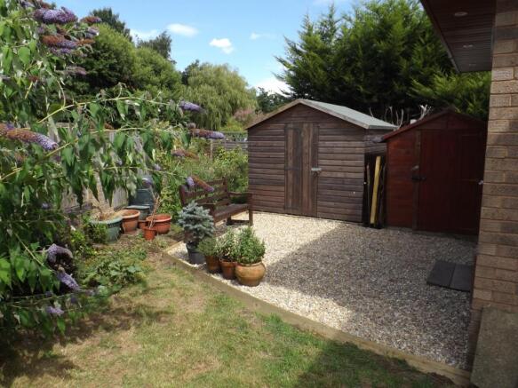 Rear Garden Gravelle