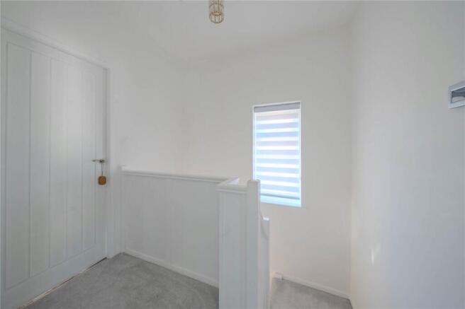 3 bed Semi-Detached for sale Image 11