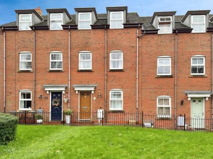 Thacker Drive, Lichfield, WS13
