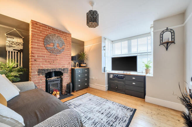 1384885-13-692711...