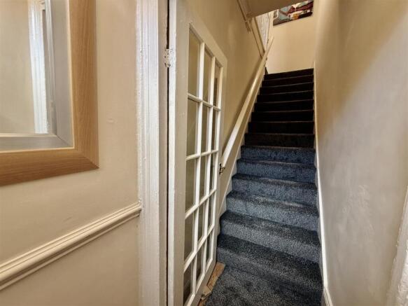 STAIRWAY/LANDING