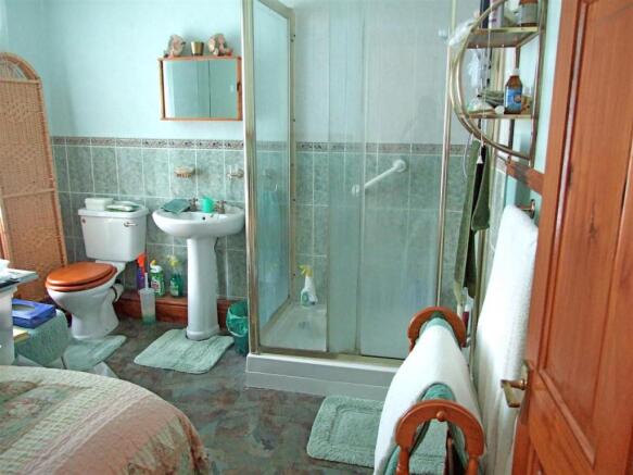 BEDROOM 2/SHOWER ROO