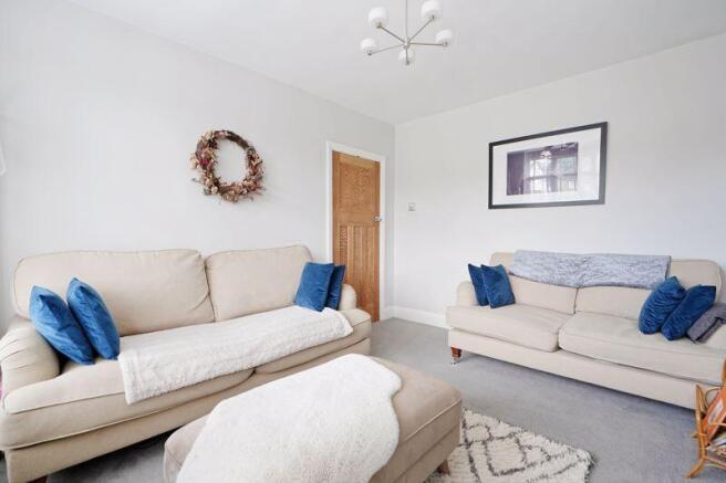 3 bed Semi-Detached for sale Image 8