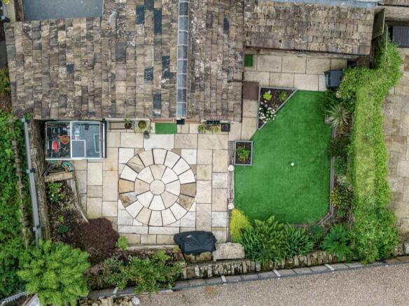 4 bed Semi-Detached for sale Image 5