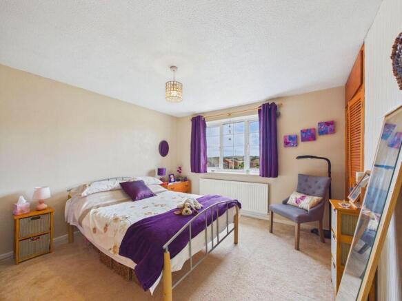 4 bed Detached for sale Image 8