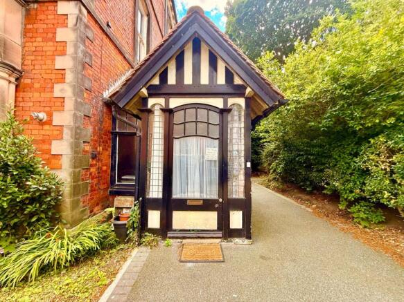 1 bed Flat for sale Image 12