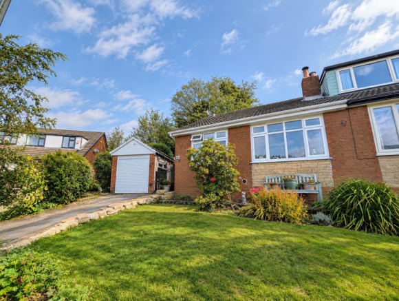 2-bed semi-detached on Ricroft Road, Compstall, £329,950