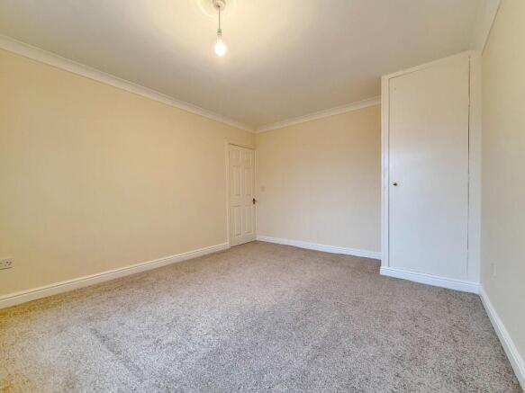 2 bed Semi-Detached Bungalow for sale Image 9