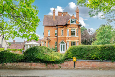 Rowley Crescent, Stratford-Upon-Avon, CV37