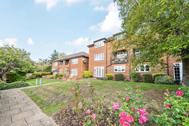 1350815-3-68bffe2...