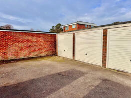 Flat 20, Sheldon Court, Bath Road, Heene, Worthing BN11 3PB