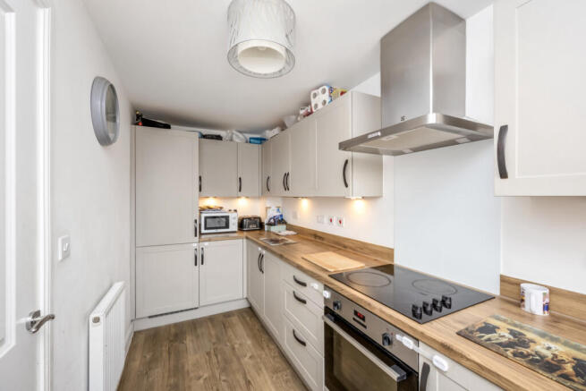 Tyletts Close, Littlehampton, BN16 photo 4