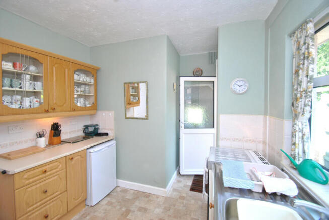Photo 8