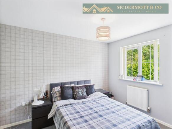 3 bed Semi-Detached for sale Image 10