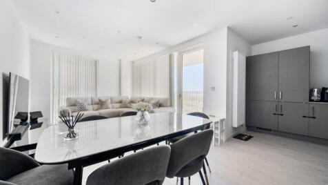 1 Kings Hill, Barking, IG11 0SZ