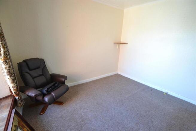 Bedroom 2.JPG