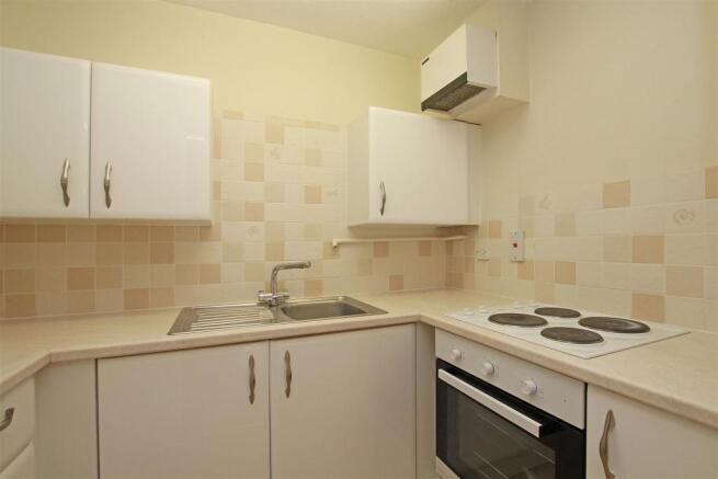 23RC - Kitchen 2.jpg