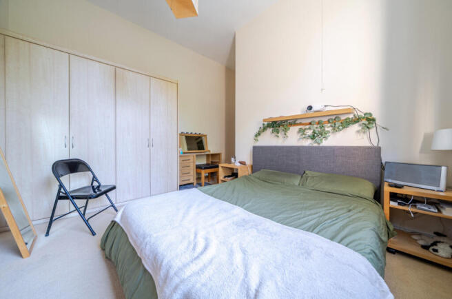 2 bed Flat for sale Image 9