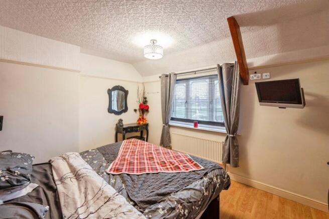 3 bed Semi-Detached for sale Image 12