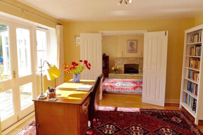 Photo 11