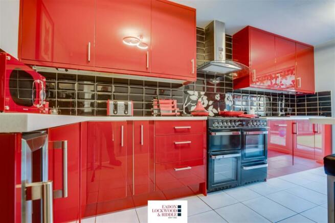 Kitchen Breakfast Room 2.jpg