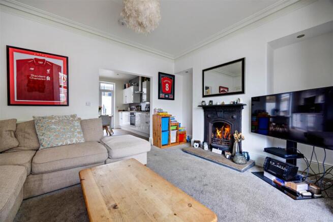 4 bed Terraced for sale Image 8