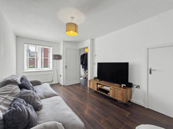 York Way, Harlestone Manor, Northampton NN5 photo 4