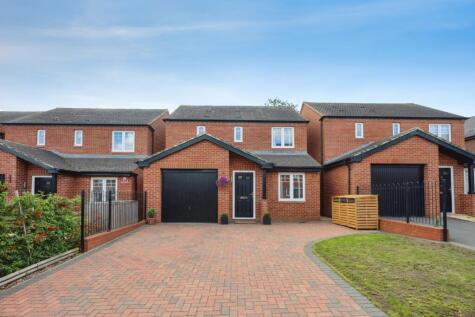 Sandringham Avenue, Stratford-upon-Avon, Warwickshire, CV37