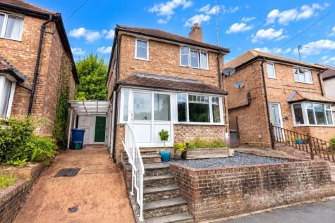 Cliffe Road, Godalming, Surrey, GU7