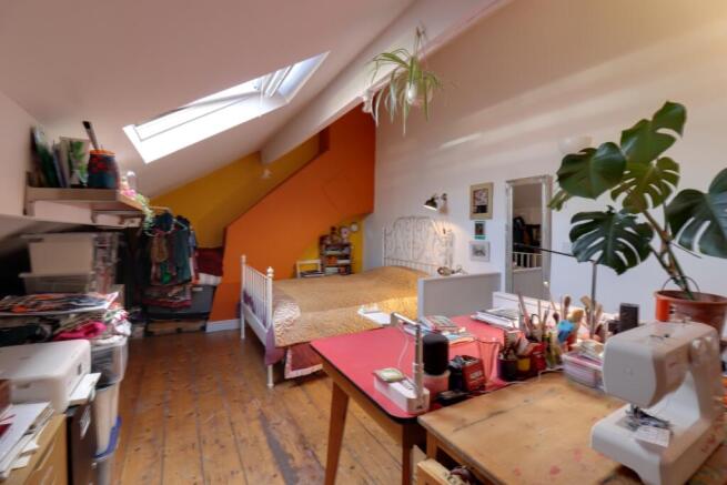 Double bedroom 2a