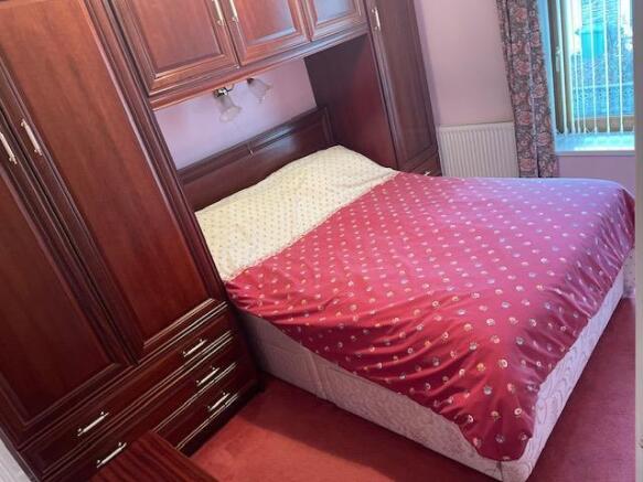 BEDROOM 2 (FRONT)