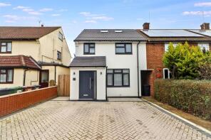 8, Carlton Close, Borehamwood WD6 2QR