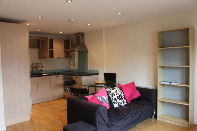 Photo 3
