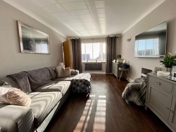 Lounge 1