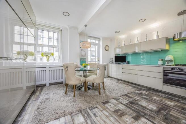 53 Bath Hill Court, Bath Road, Bournemouth-Portico