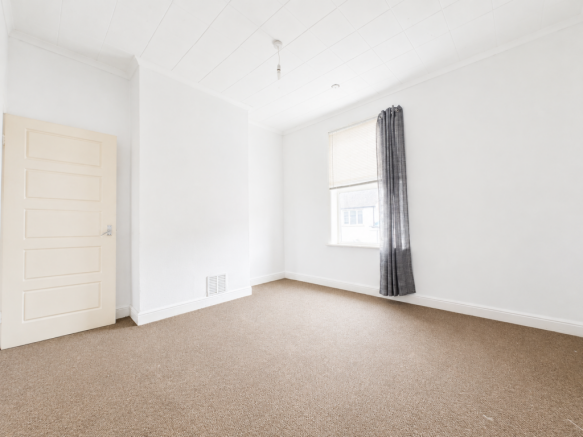 2 bed Terraced for sale Image 8