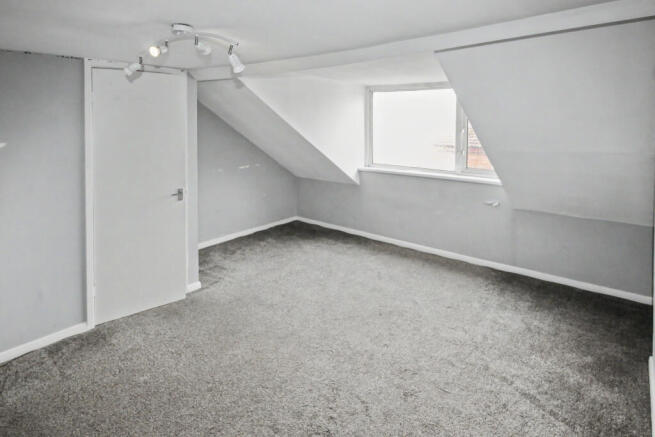 3 bed Terraced for sale Image 8