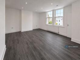 843a, High Road, North Finchley, London N12 8PT